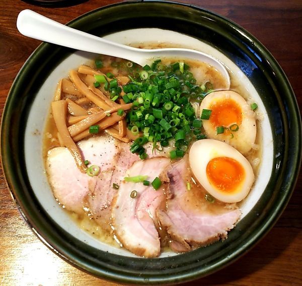 「濃口ラーメン(大盛り) 全増し」@麺処ほおずきの写真