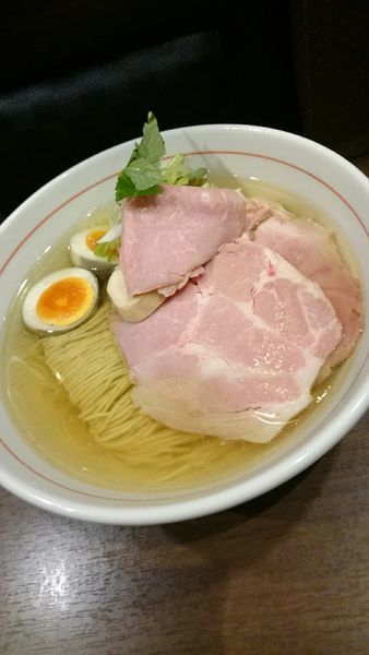 「特製ラーメン 白  １０５０円」@八咫烏の写真