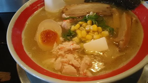 「海鮮塩バターらーめん」@元家うめのや 坂戸にっさい本店の写真