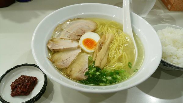 「塩チャーシュー＋ライス＋ラージャー玉」@再来軒の写真