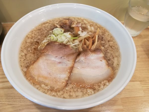 「5/23蔵出し醤油らーめん大盛り(芳醇、固め)890円」@和丸 仲通り店の写真