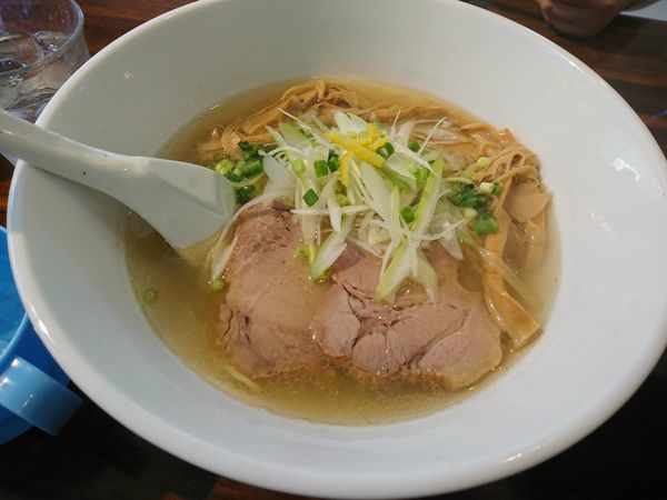 「二代目塩らーめん」@ラーメン どんぐりの写真