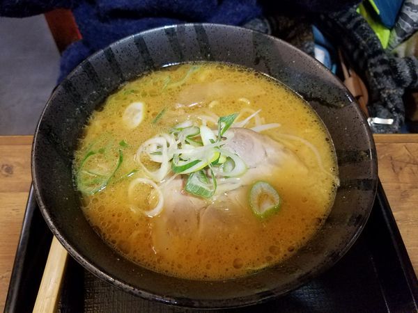 「伝丸ラーメン(淡麗白)」@伝丸 299号飯能BP店の写真