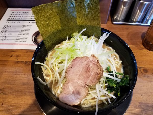 「白ネギラーメン(油多)」@らーめんアカテングの写真