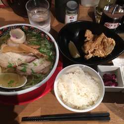 味彩塩拉麺+ザンギ1個+小ライス