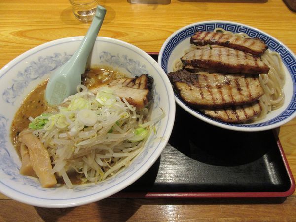 「みそ野菜チャーシューつけ麺(1230円)+大盛100円」@常勝軒 総本店の写真