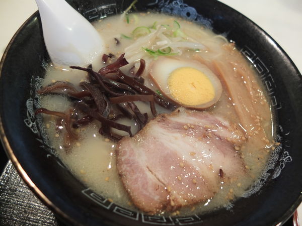 「とんこつラーメン」@麺家 匠の写真