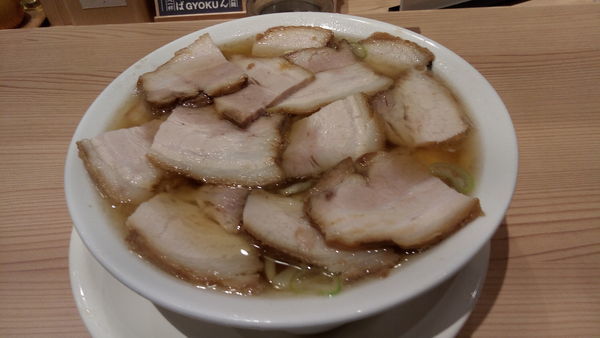 「玉の喜多方特製肉そば」@つけめん玉 品達店の写真