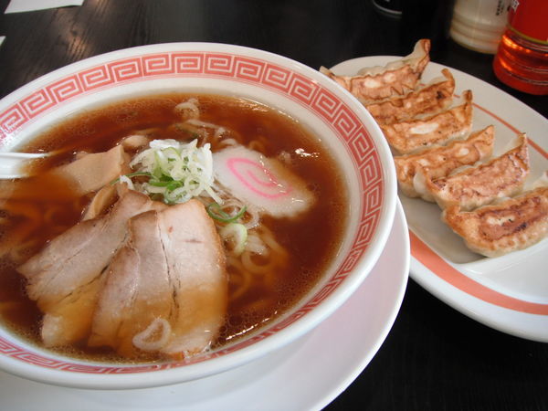 「新・極上中華そば餃子セット637円」@幸楽苑 大宮本郷店の写真