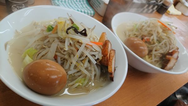 「鶏ぶた塩拉麺 大盛＋半熟味玉」@富白 御徒町本店の写真