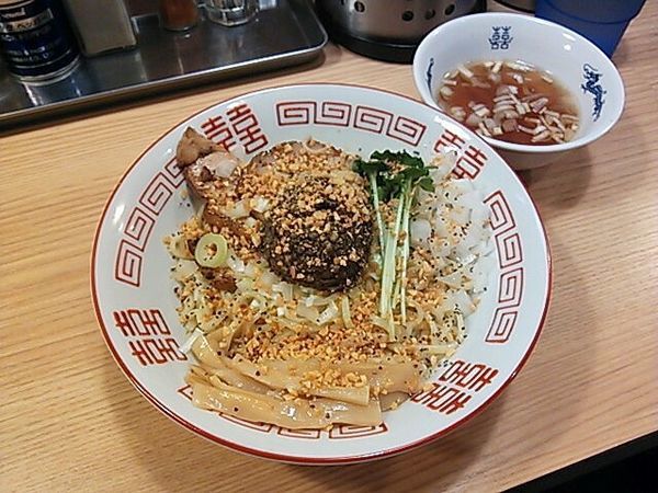 「【限定】カレーなアブラ煮干そば」@煮干そば 流。の写真