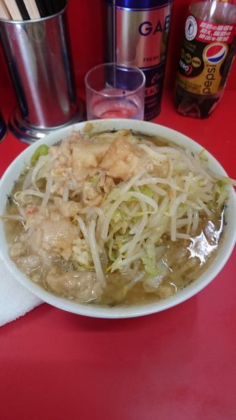 「小ラーメン、麺半分、にんにく少な目、アブラ」@ラーメン二郎 松戸駅前店の写真