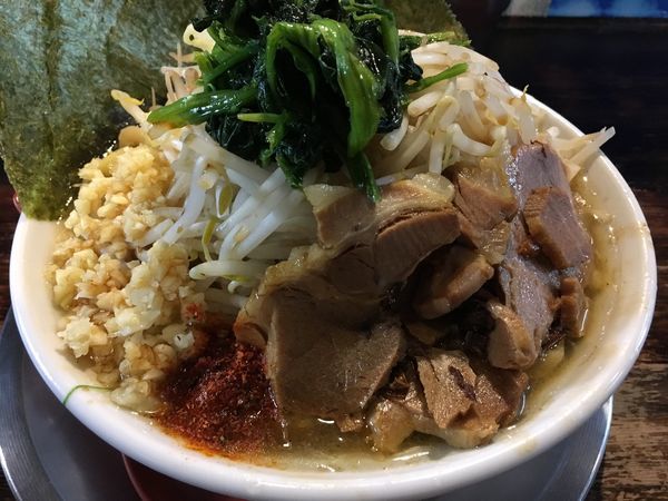 「MAX300 ニンニクショウガ」@ラーメン ヤスオの写真