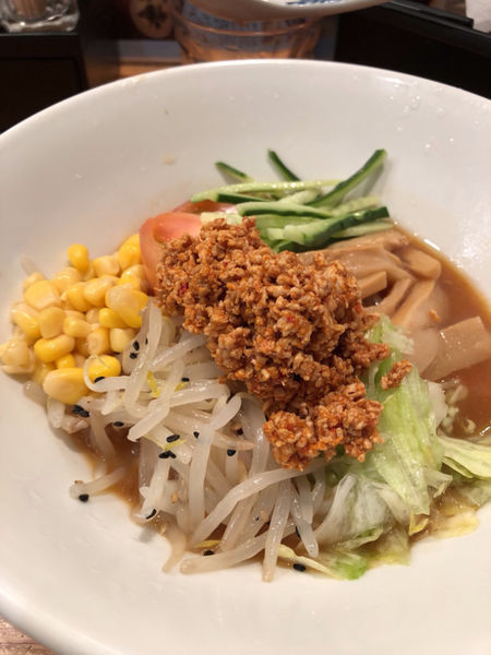 「【5月限定】冷やし味噌中華そば　900円」@らぁ麺屋 つなぎの写真