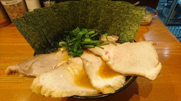 「チャーシューメン(麺硬め･味濃いめ)+海苔」@末廣家の写真
