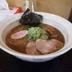 とんこつしょうゆらーめん