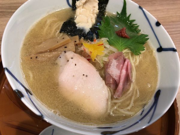 「鯛白湯らーめん塩味」@麺や 空月の写真