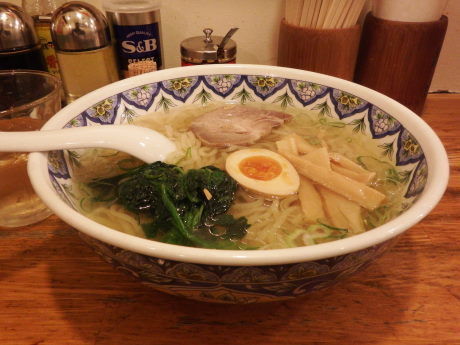 「塩ラーメン」@中国ラーメン 揚州商人 目黒本店の写真
