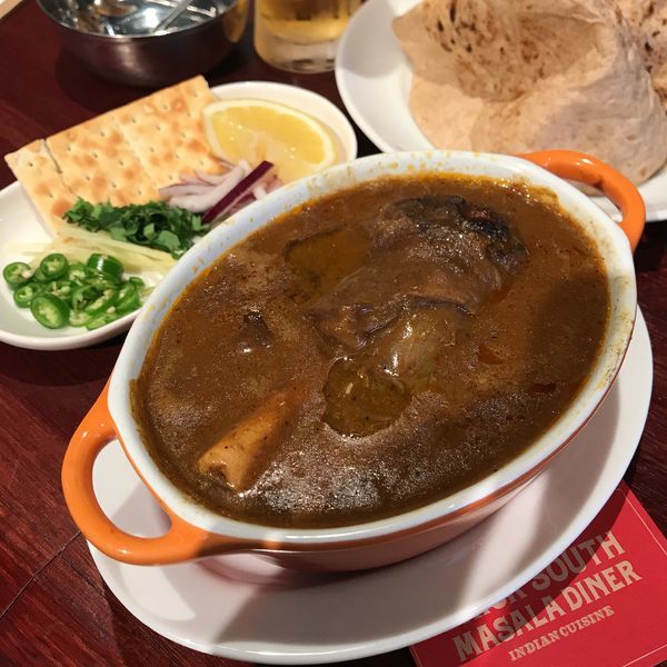 「たっぷりとろとろ濃厚羊肉シチュー「ニハリ」」@エリックサウス マサラダイナーの写真