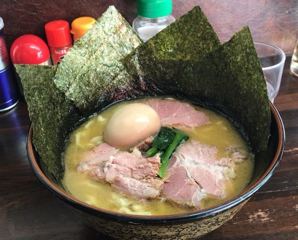 「囲らーめん白全部乗せ＋ライス小(650円＋200円＋50円)」@自家製麺 囲 -KAKOI-の写真