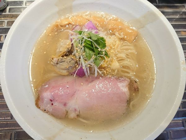 「【限定】蛤と鯛兜の酒蒸しそば（塩）」@noodles kitchen GUNNERS 新丸子店の写真