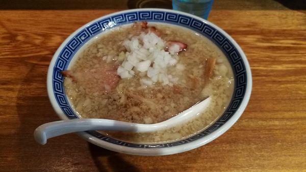 「背脂煮干ラーメン 750円」@神保町 可以の写真