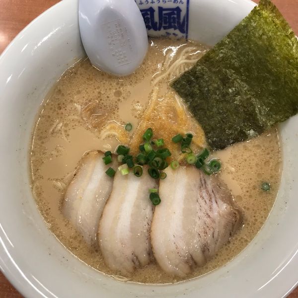 「とんこつラーメン」@風風ラーメン 浦和道場店の写真