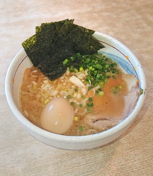 「特製和風豚骨らーめん」@麺屋 くおんの写真