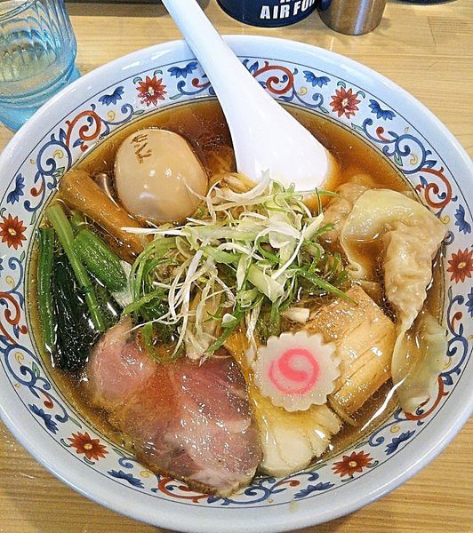 「特製中華そば 980円」@中華そば モンドの写真