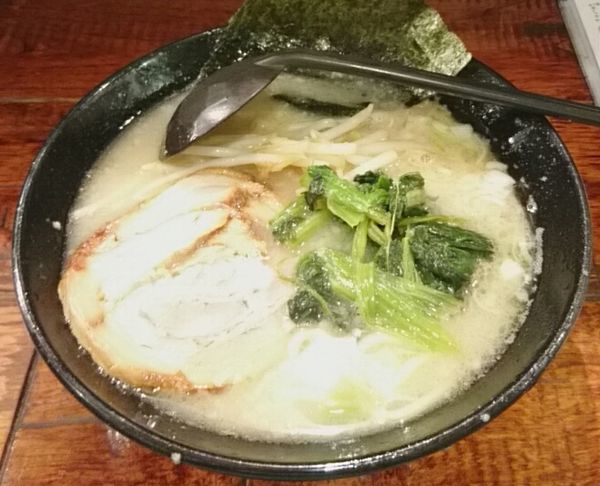 「らーめん」@ラーメン赤羽とんやの写真
