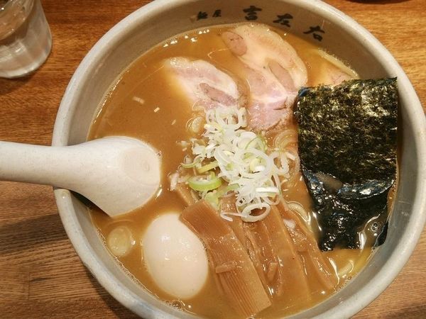 「味玉らーめん＋チャーシュー」@麺屋吉左右の写真