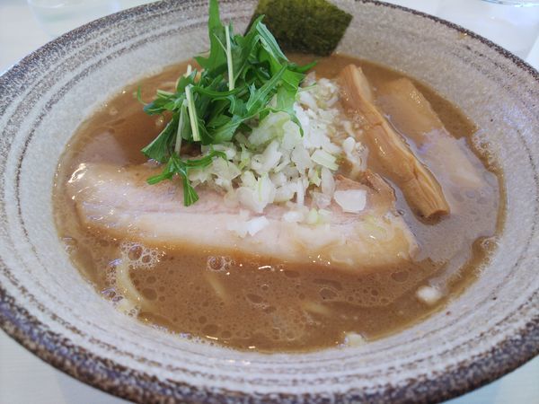 「魚介豚骨ら～めん750円」@麺屋くおん 上里店の写真