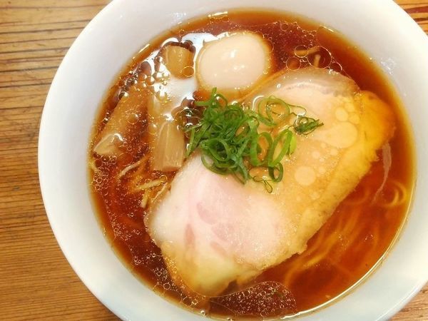 「味玉醤油ラーメン」@ラーメン屋 トイ・ボックスの写真