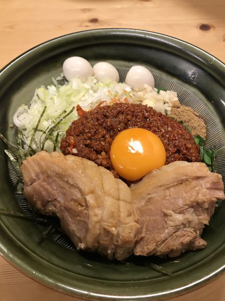 「限定 冷台湾混ぜそば 豚増し」@ハイパーファットンの写真