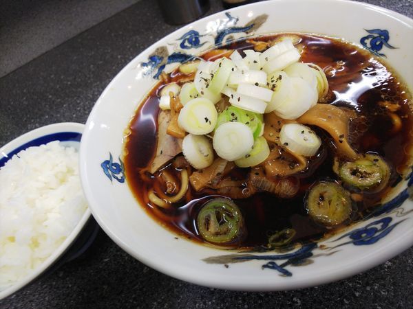 「中華そば(１玉）750円＋ライス小120円」@西町大喜 中島店の写真