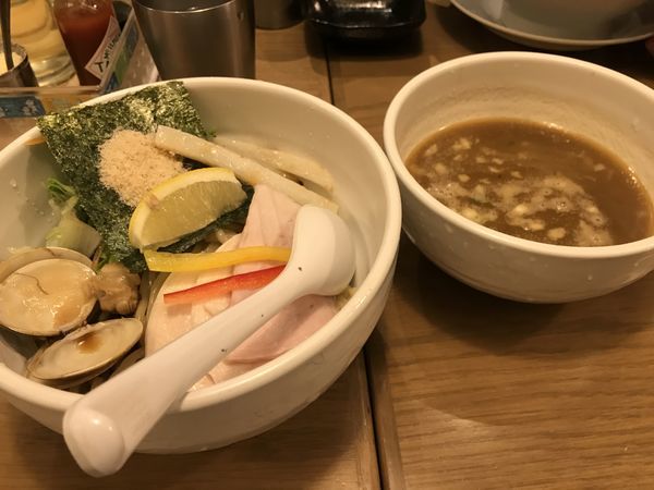 「鶏と蛤の濃厚つけ麺」@むぎとオリーブ さいたま新都心店の写真