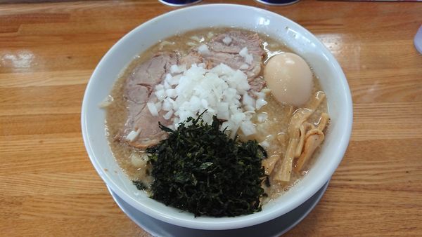 「特製中華そば（大盛） 1090円」@中華そば136の写真