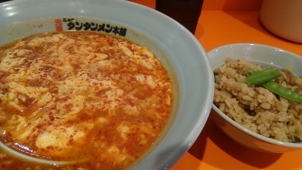 「炊き込みご飯セット 1030円」@元祖ニュータンタンメン本舗 横浜店の写真