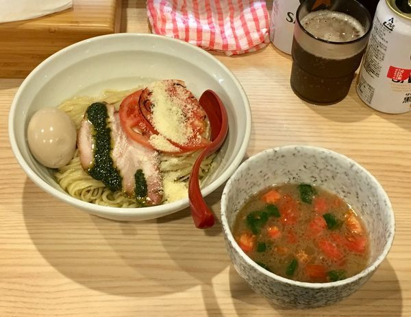 「バジルとトマトの塩つけ麺【限定】 900円」@拉麺 大公 南太田本店の写真