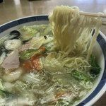 「海老そば（９００円）」@中華料理 清華の写真