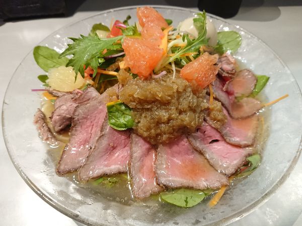 「【夏季限定】ローストビーフの冷やし中華850円」@中華蕎麦 瑞山（ZUIZAN）の写真