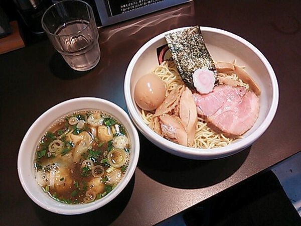 「追いがつおつけそば＋味玉・ワンタン」@おおぜき中華そば店の写真