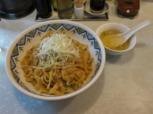 「タンタン油めん（スープ付き）＋麺大盛り：830円＋150円」@中国ラーメン 揚州商人 新橋店の写真
