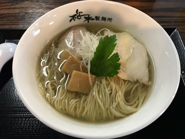 「塩中華そば 大盛  830円」@桜木製麺所の写真