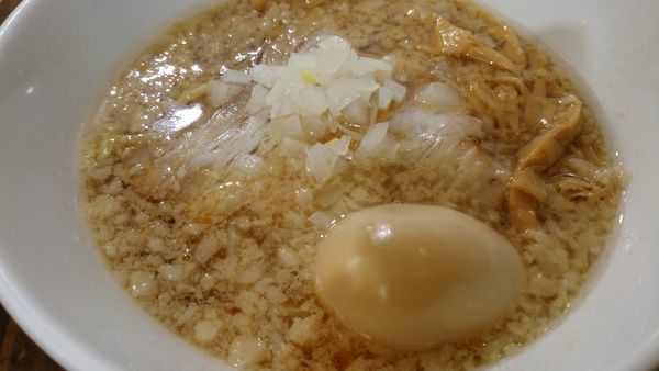 「背脂中華そば」@新潟発祥 なおじ 御茶ノ水店の写真