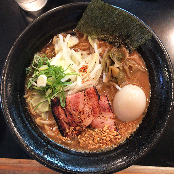 「焦がし特濃らーめん＋煮玉子」@麺家 うえだの写真