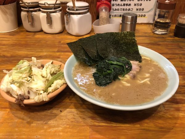 「ラーメン＋キャベチャー」@洞くつ家の写真