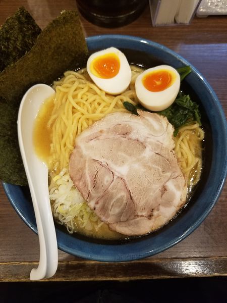 「味付玉子ラーメン（大盛）」@無邪気 自由が丘北口店の写真