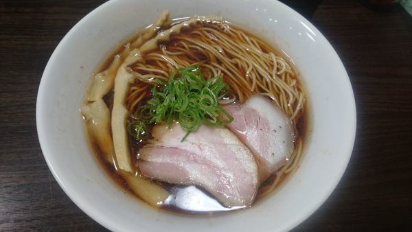 「醤油ラーメン(￥680-)」@かしわぎの写真