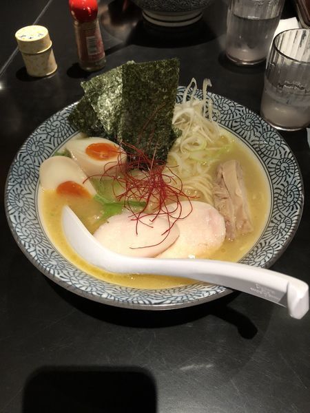 「濃厚鶏白湯らーめん 全部のせ」@濃厚鶏そば 麺屋 武一 横浜関内店の写真